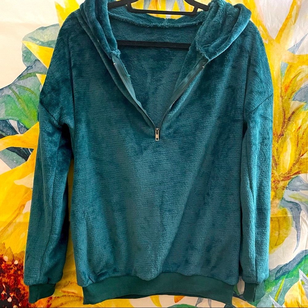 🦋 Velvet Hoodie